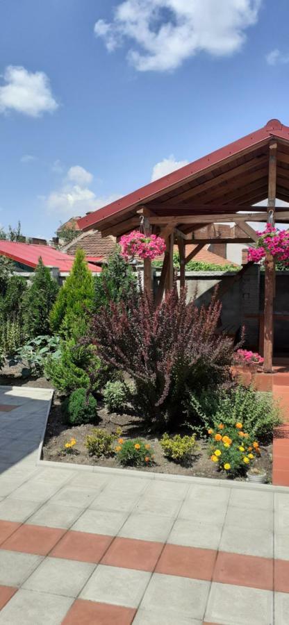La Principessa Hotell Oradea Exteriör bild