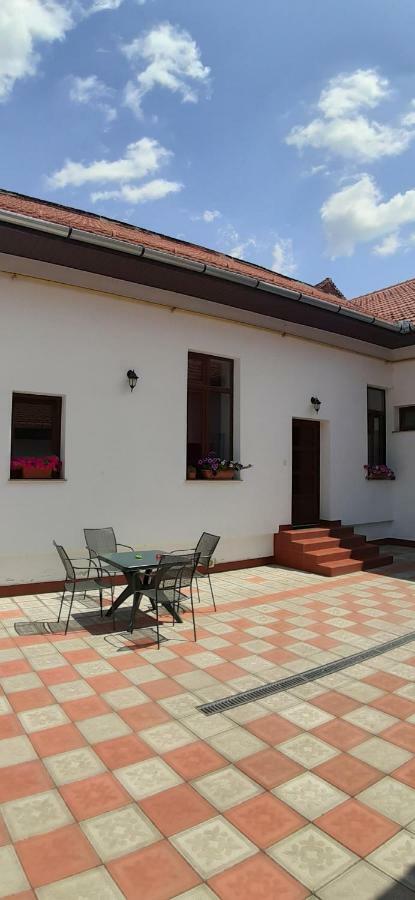 La Principessa Hotell Oradea Exteriör bild